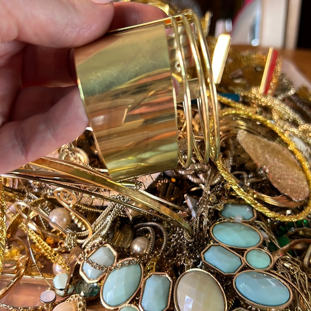 Gold Tone Dig